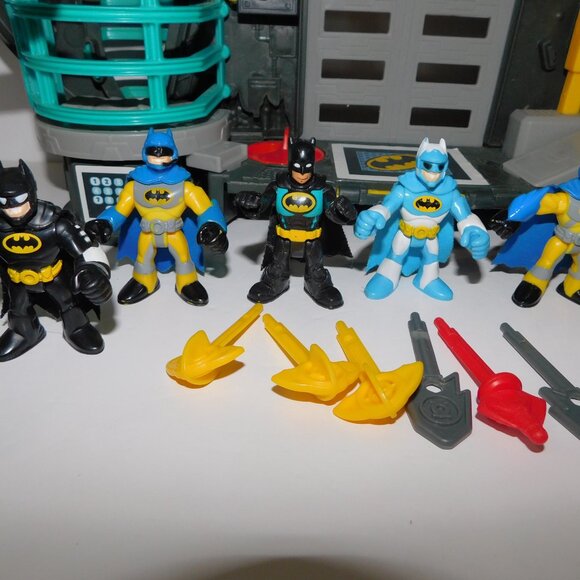 Fisher Price Imaginext DC Super Friends Batman Batcave w Accessories Figures - Picture 3 of 10